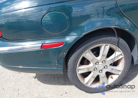 2003 Jaguar X-Type 3.0 from USA, damaged, VIN SAJEA51C33WC88398